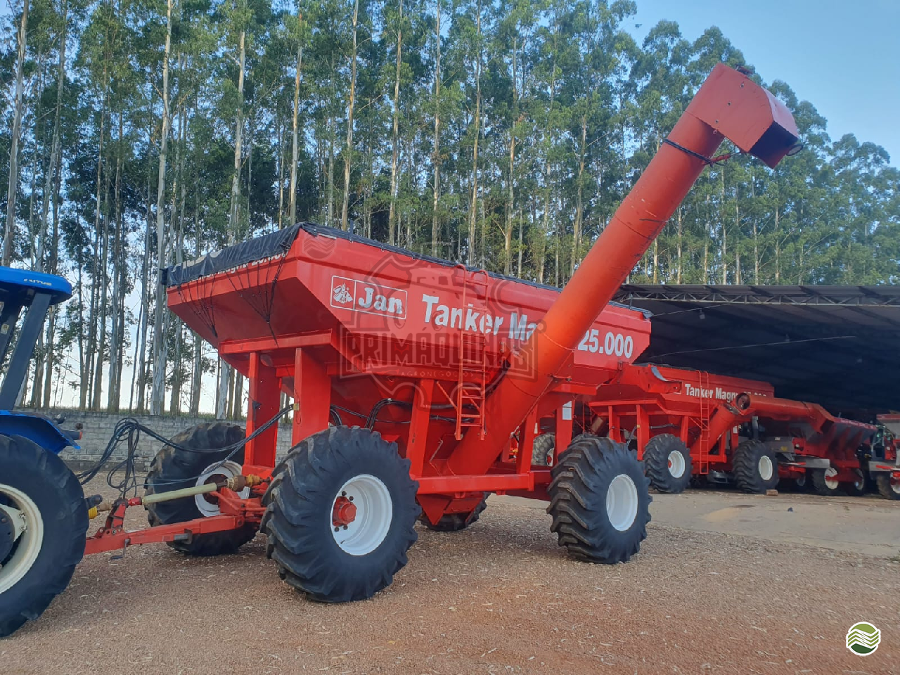 IMPLEMENTOS AGRICOLAS CARRETA BAZUKA GRANELEIRA 25000 PriMáquinas PRIMAVERA DO LESTE MATO GROSSO MT