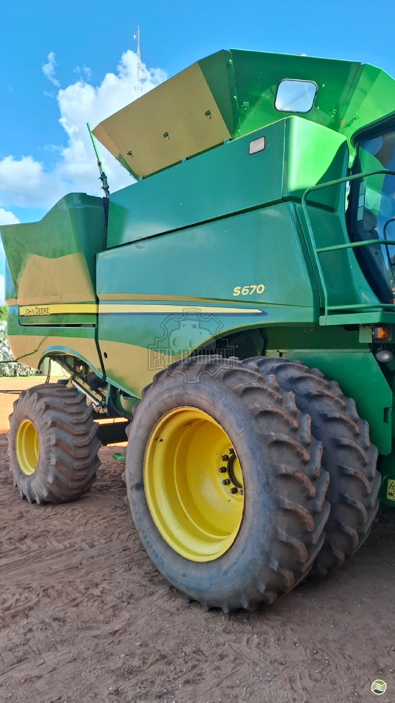 COLHEITADEIRA JOHN DEERE JOHN DEERE S670 PriMáquinas PRIMAVERA DO LESTE MATO GROSSO MT