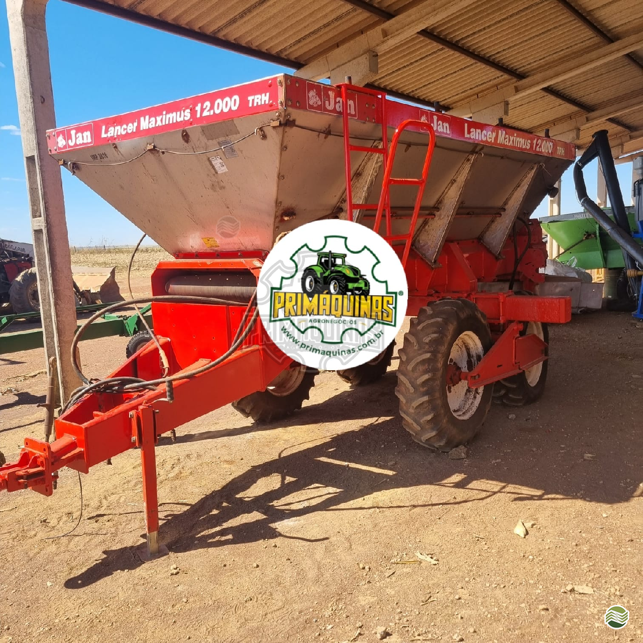 IMPLEMENTOS AGRICOLAS DISTRIBUIDOR DISTRIBUIDOR 12000 PriMáquinas PRIMAVERA DO LESTE MATO GROSSO MT