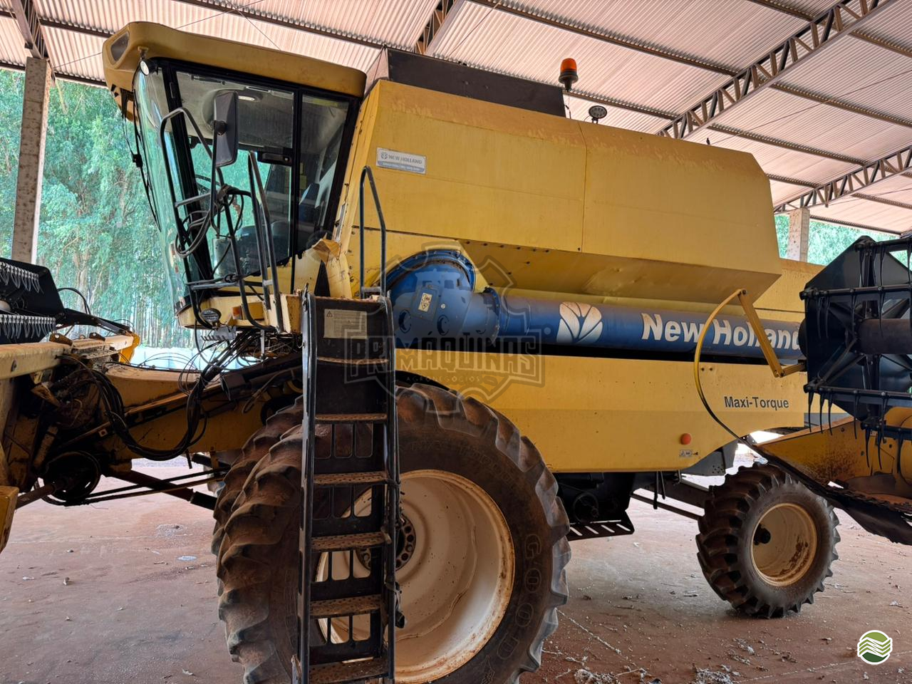 COLHEITADEIRA NEW HOLLAND TC 5090 PriMáquinas PRIMAVERA DO LESTE MATO GROSSO MT