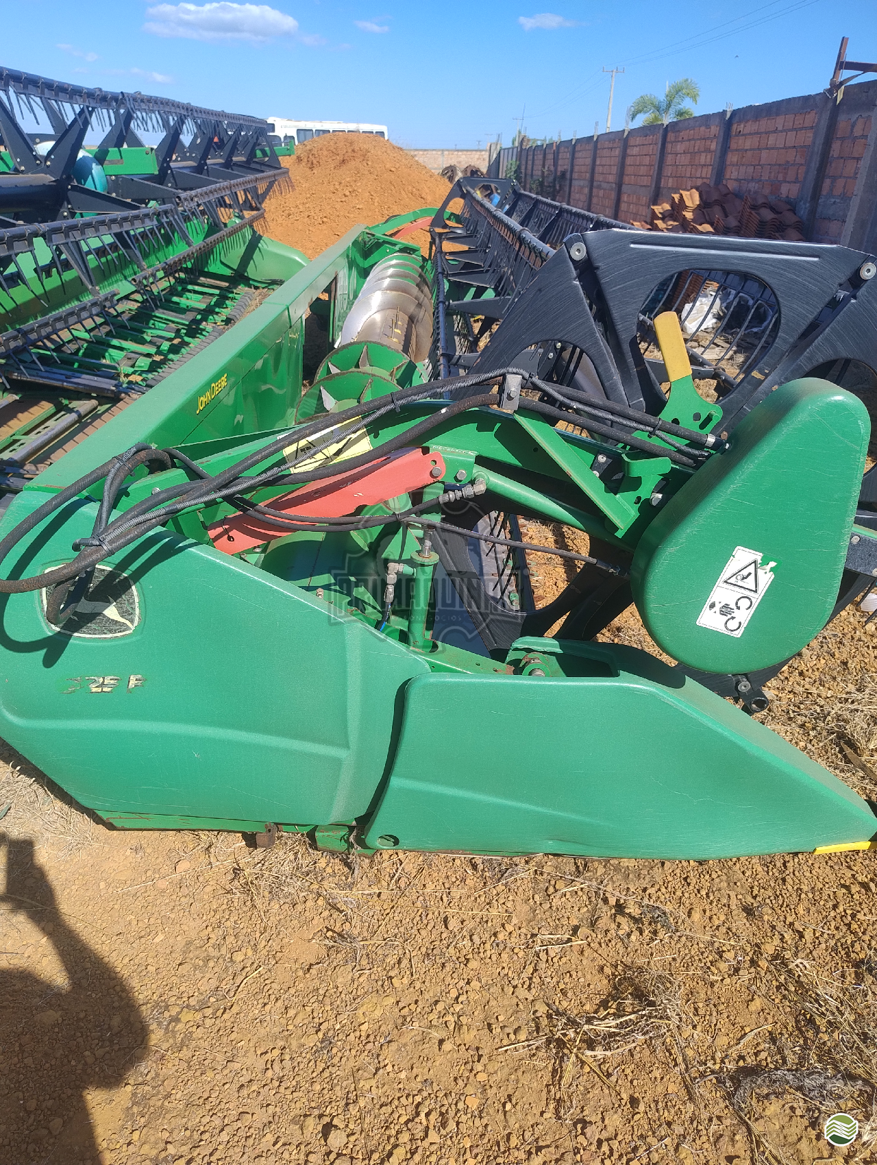 PLATAFORMA COLHEITADEIRA JOHN DEERE JOHN DEERE 625F PriMáquinas PRIMAVERA DO LESTE MATO GROSSO MT