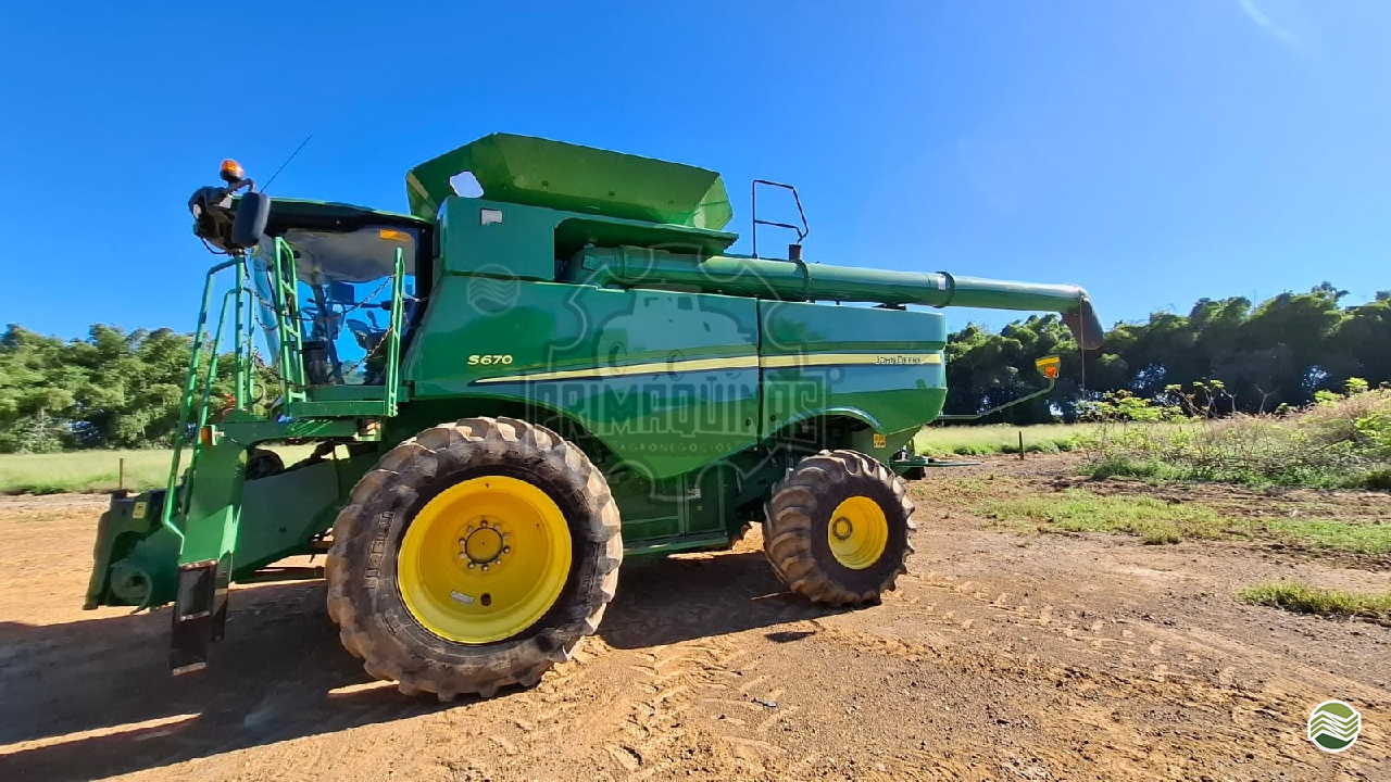 COLHEITADEIRA JOHN DEERE JOHN DEERE S670 PriMáquinas PRIMAVERA DO LESTE MATO GROSSO MT