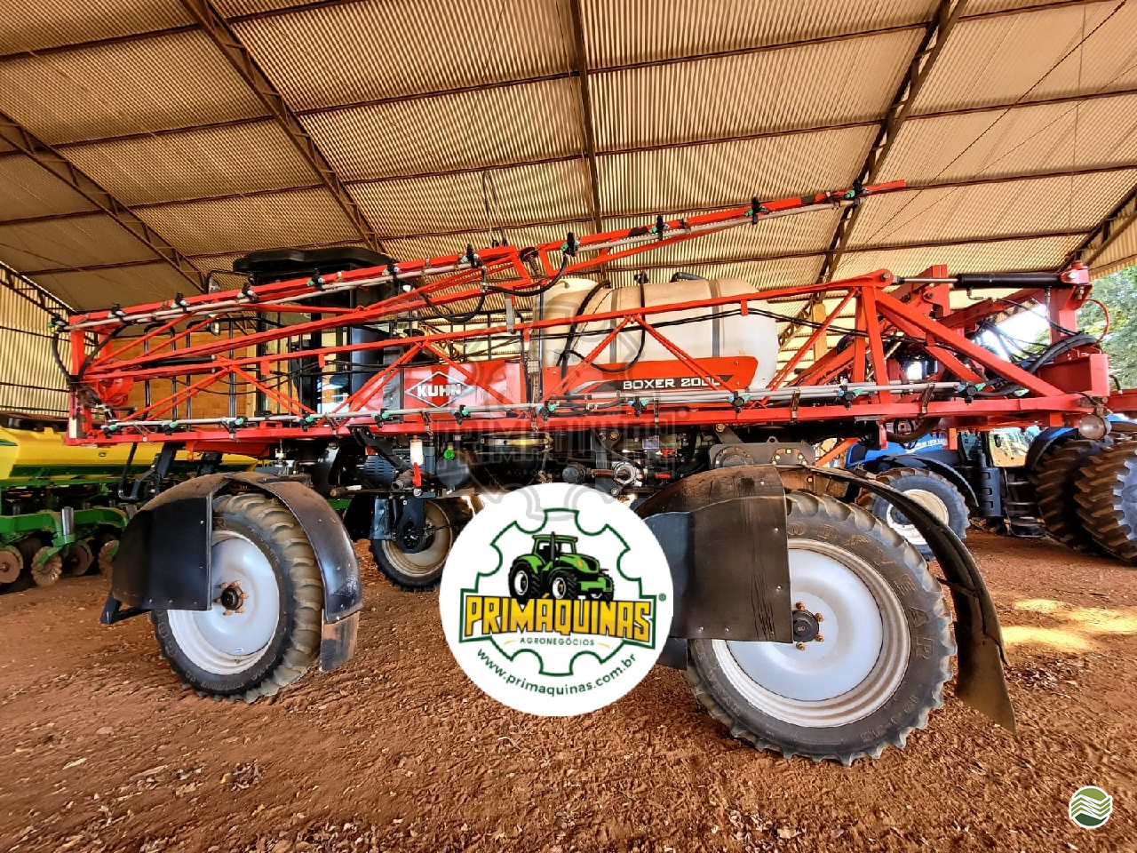 PULVERIZADOR KUHN BOXER 2000 Tração 4x4 PriMáquinas PRIMAVERA DO LESTE MATO GROSSO MT