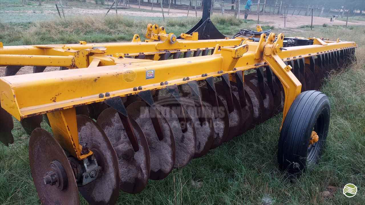 IMPLEMENTOS AGRICOLAS GRADE NIVELADORA NIVELADORA 72 DISCOS Multi Máquinas SANTA BARBARA DO SUL RIO GRANDE DO SUL RS