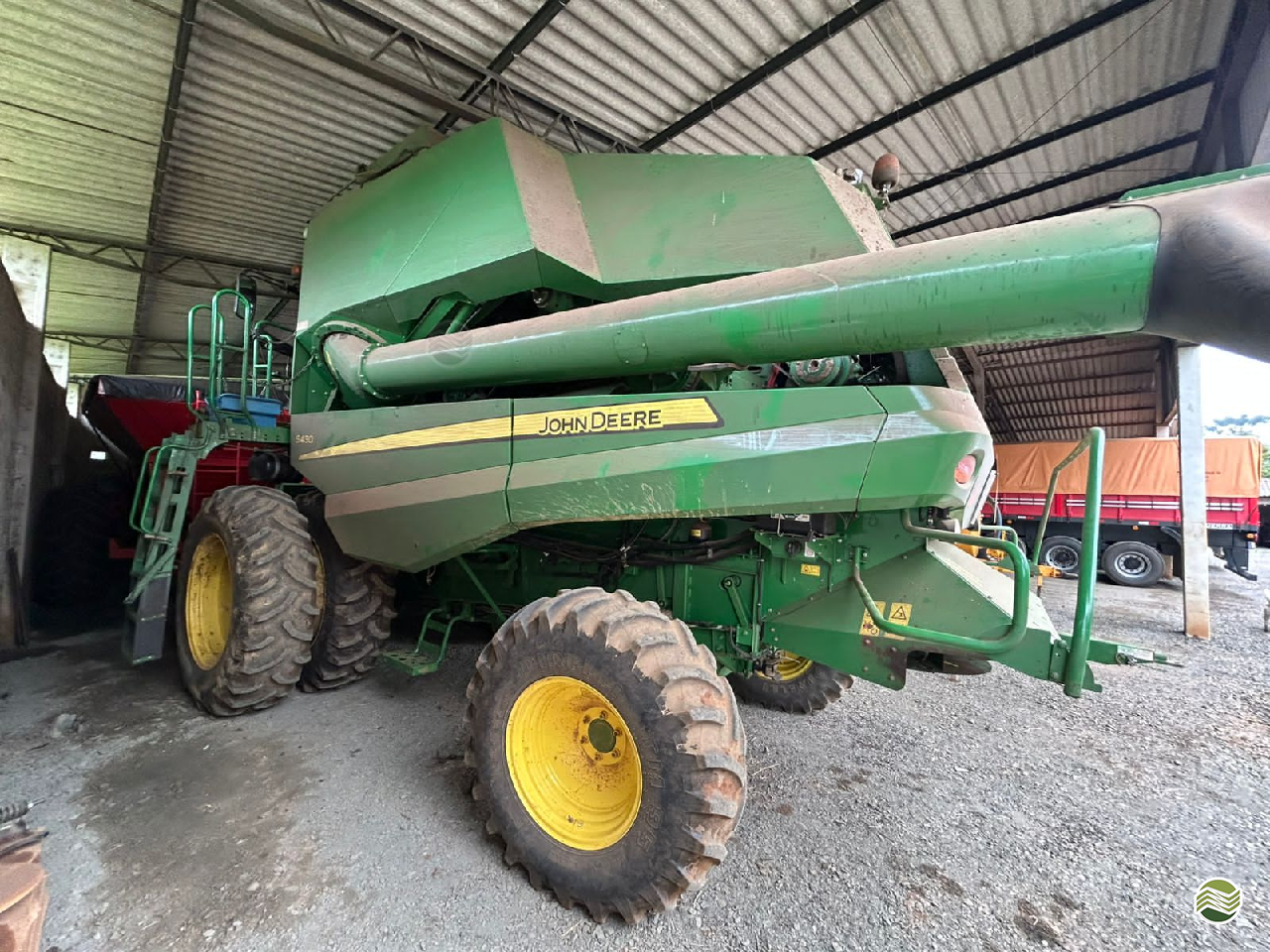 COLHEITADEIRA JOHN DEERE JOHN DEERE S430 D.K Agronegócios - Máquinas e Implementos Agrícolas PRUDENTOPOLIS PARANÁ PR