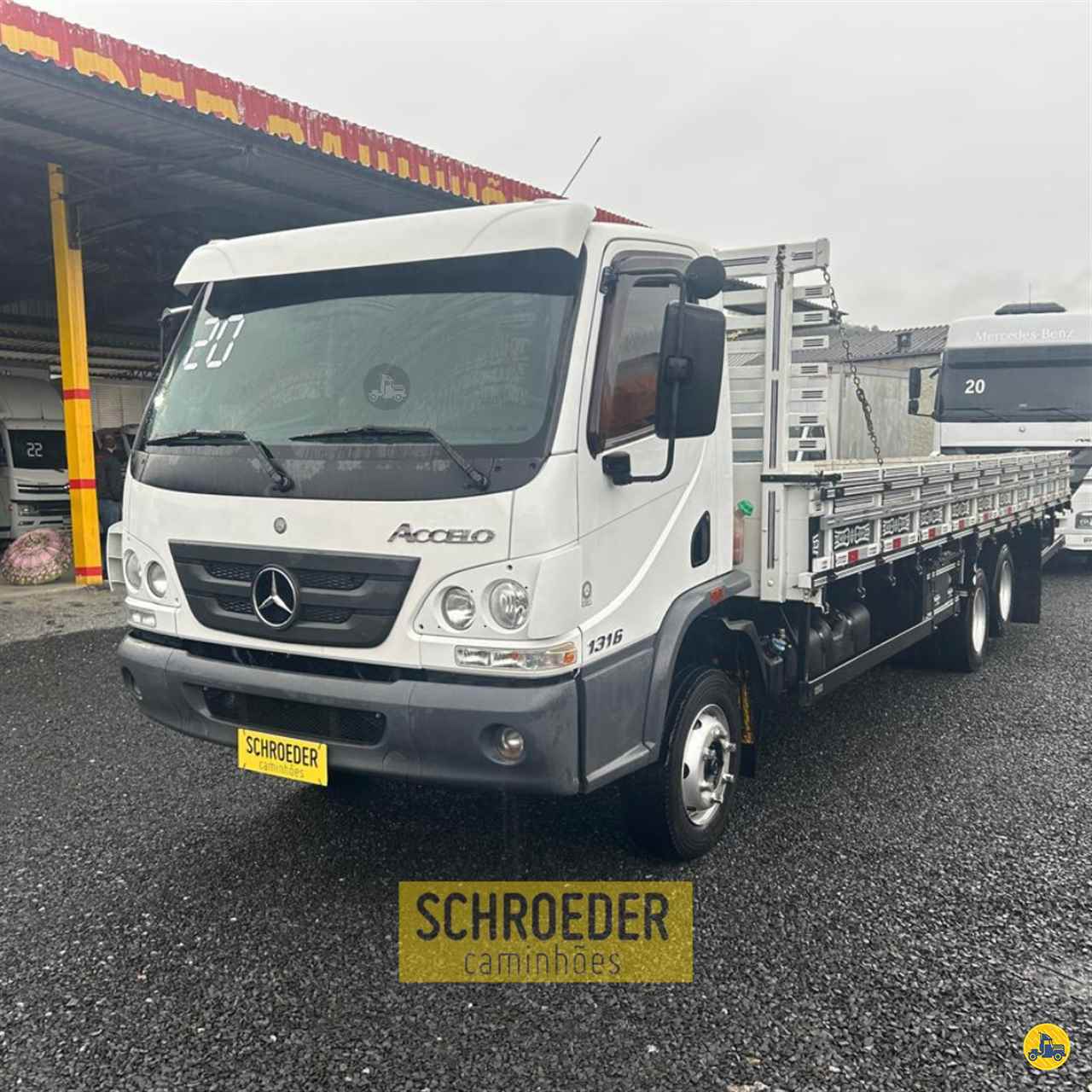 CAMINHAO MERCEDES-BENZ MB 1316 Carga Seca 3/4 4x2 Schroeder Caminhões ITUPORANGA SANTA CATARINA SC