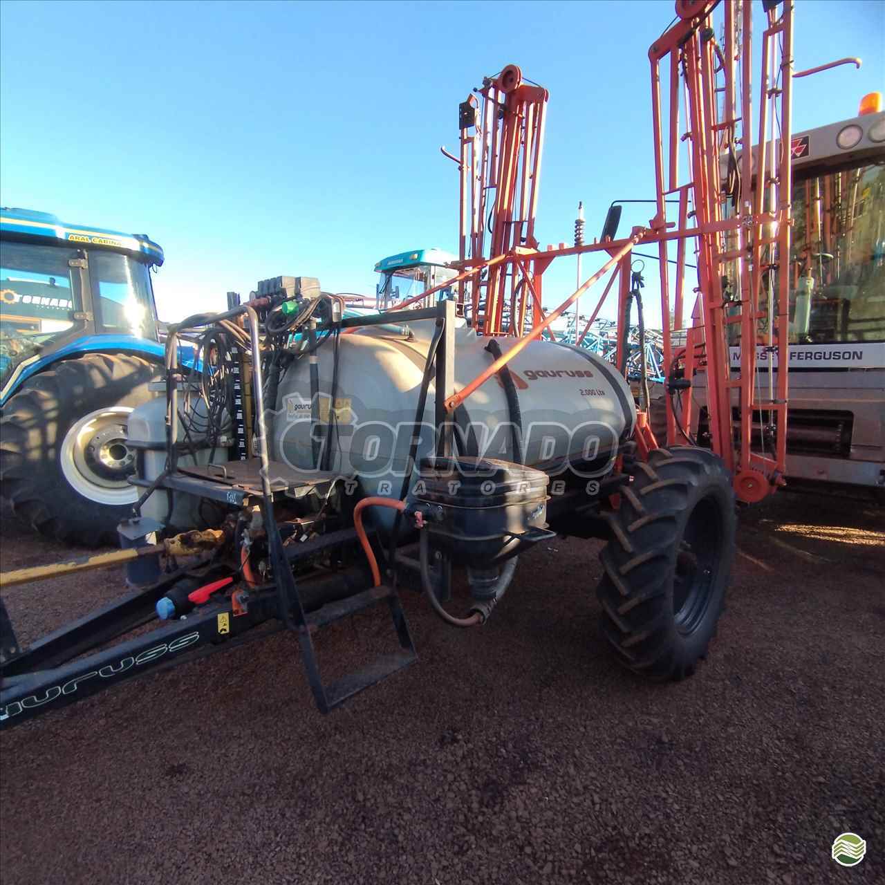 PULVERIZADOR GAURUS GAURUSS 2.000 Arrasto Tornado Tratores CAMPO MOURAO PARANÁ PR