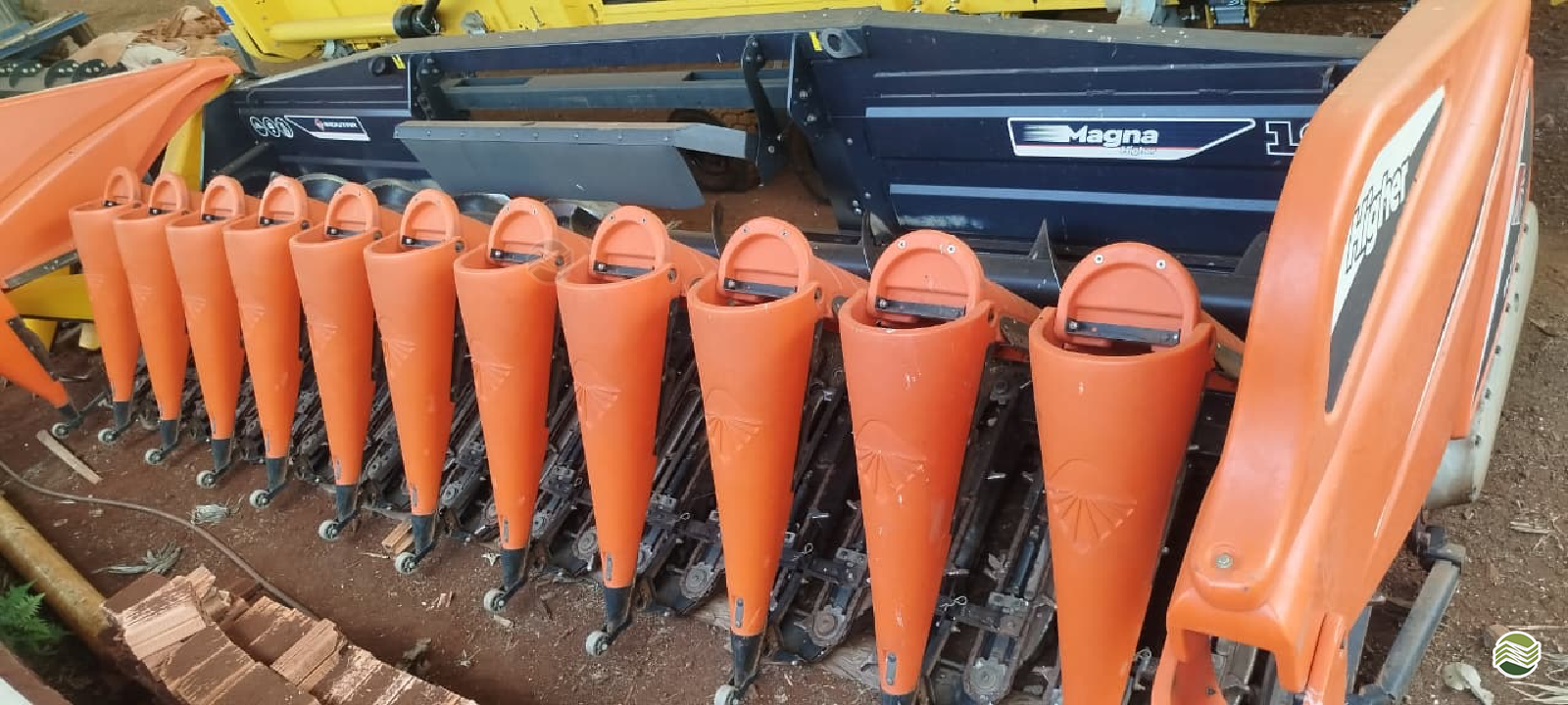 PLATAFORMA COLHEITADEIRA INDUTAR MAGNA 1250 Tornado Tratores CAMPO MOURAO PARANÁ PR