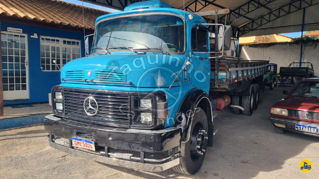 CAMINHAO MERCEDES-BENZ MB 1518 Carga Seca Truck 6x2 Taquinho Caminhões DIVINOPOLIS MINAS GERAIS MG