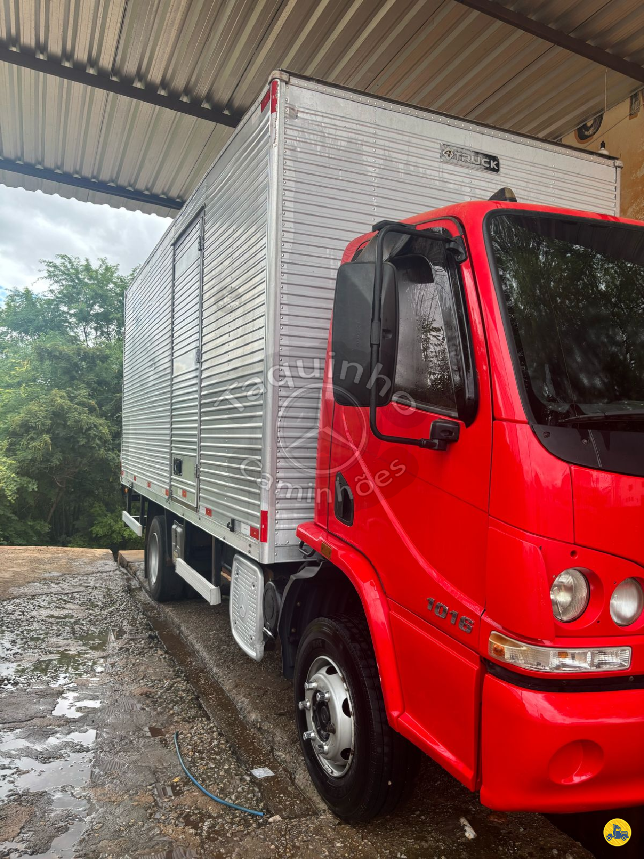 CAMINHAO MERCEDES-BENZ MB 1016 Baú Furgão 3/4 4x2 Taquinho Caminhões DIVINOPOLIS MINAS GERAIS MG
