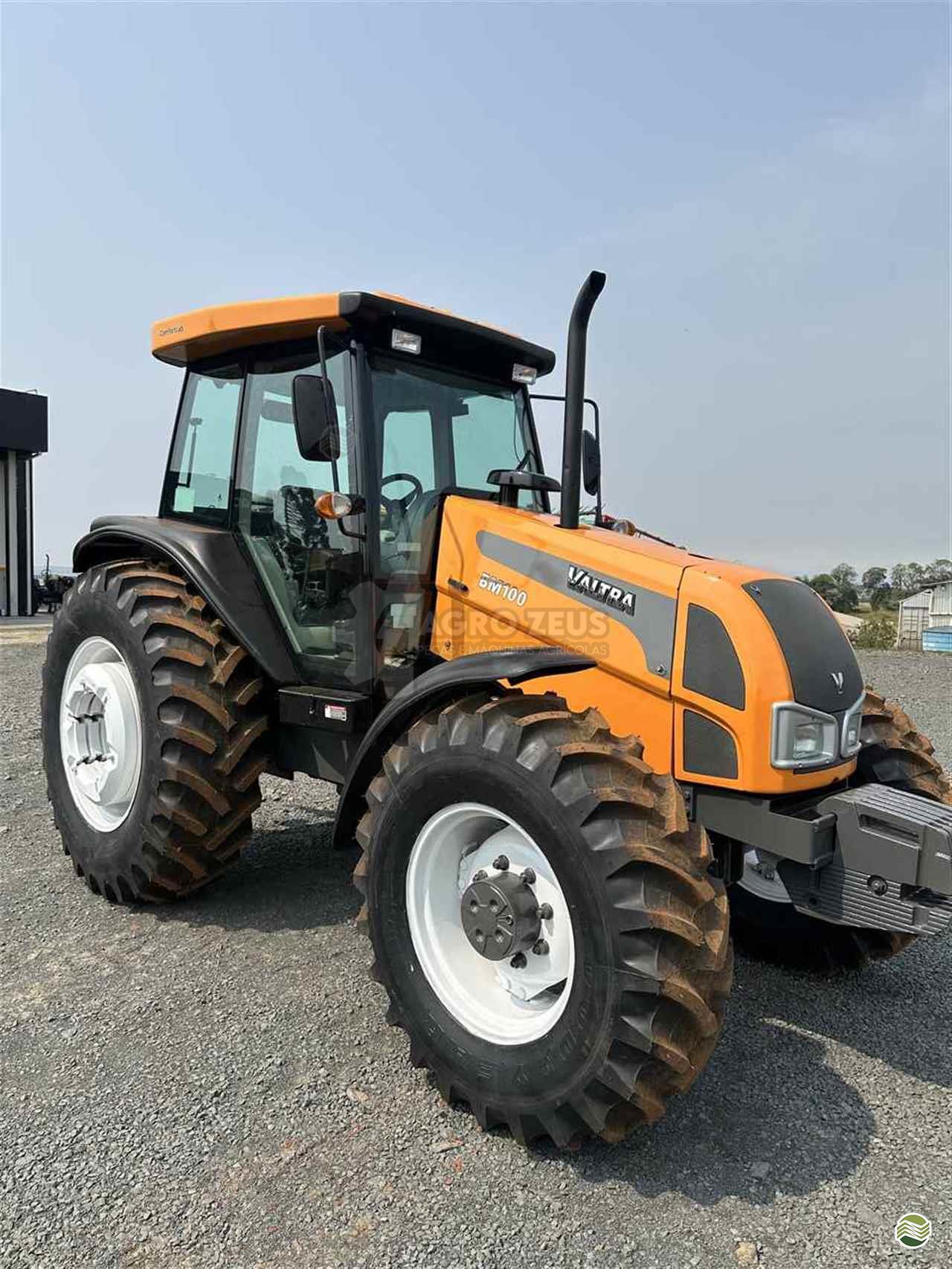 TRATOR VALTRA VALTRA BM 100 Tração 4x4 Agro Zeus Máquinas Agrícolas PONTA GROSSA PARANÁ PR