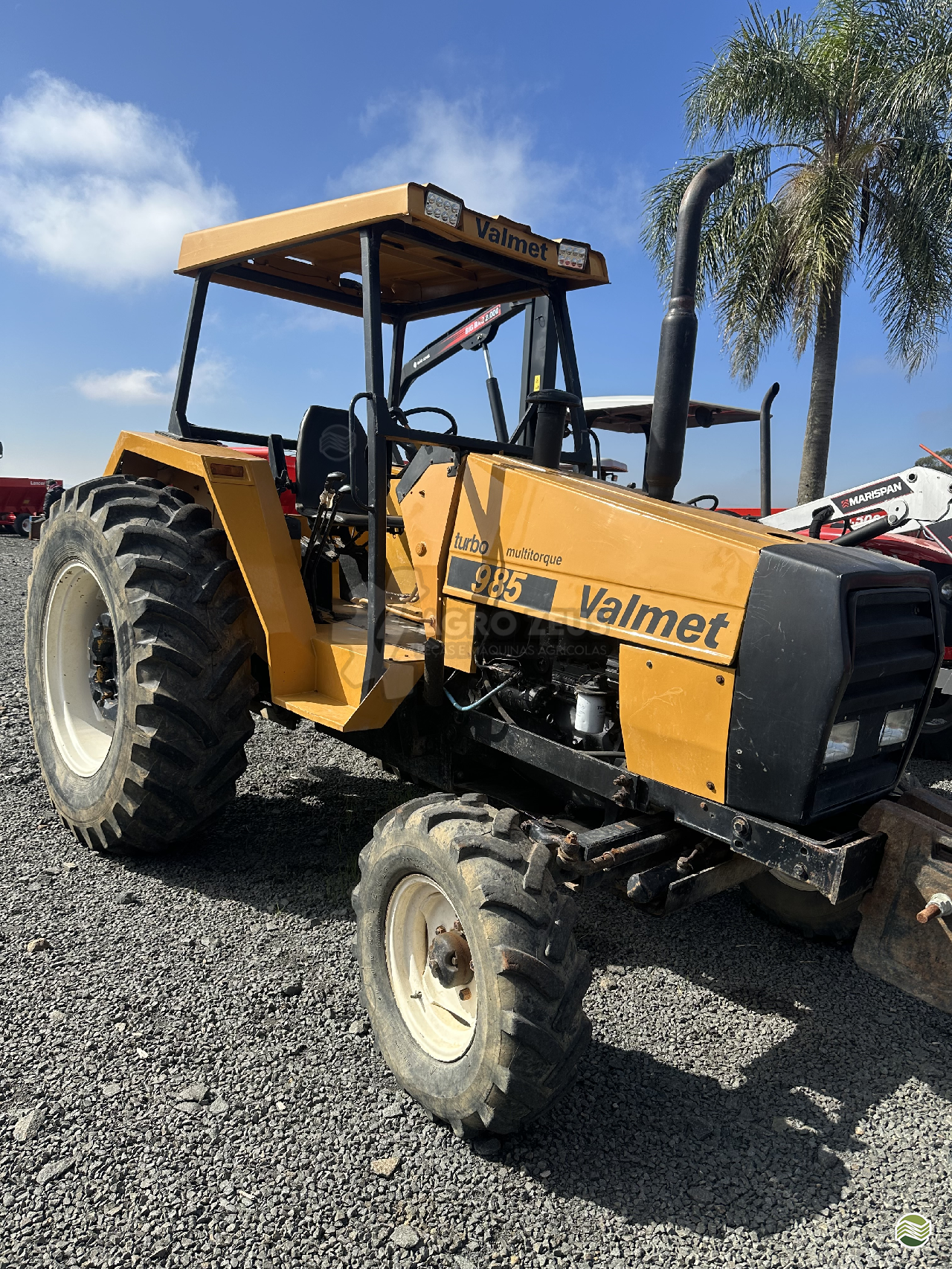 TRATOR VALMET VALMET 985 Tração 4x2 Agro Zeus Máquinas Agrícolas PONTA GROSSA PARANÁ PR