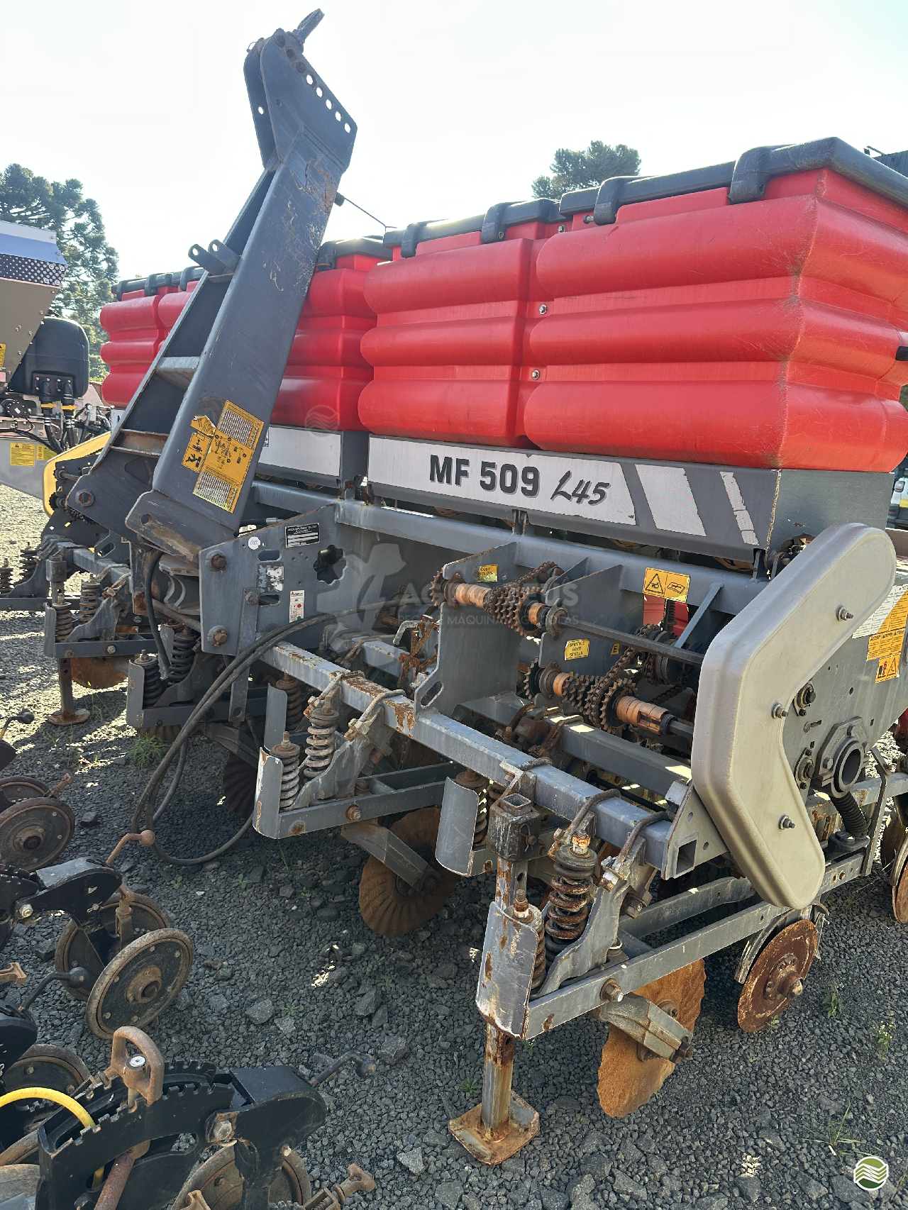 PLANTADEIRA MASSEY FERGUSON MF 509 Agro Zeus Máquinas Agrícolas PONTA GROSSA PARANÁ PR