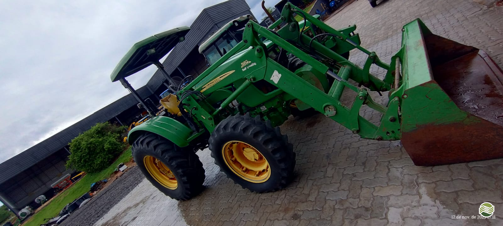 TRATOR JOHN DEERE JOHN DEERE 5078E Tração 4x4 Mocafor - New Holland MOCOCA SÃO PAULO SP
