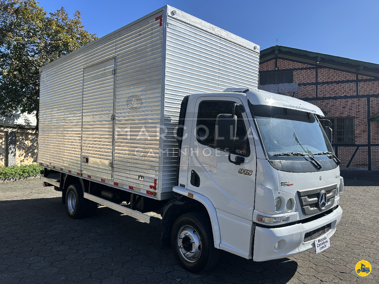 CAMINHAO MERCEDES-BENZ MB 915 Baú Furgão 3/4 4x2 Marcolla Caminhões BLUMENAU SANTA CATARINA SC