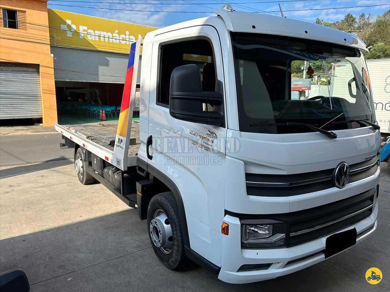 CAMINHAO VOLKSWAGEN DELIVERY EXPRESS Plataforma 3/4 4x2 Real Cred Caminhões PIEDADE SÃO PAULO SP