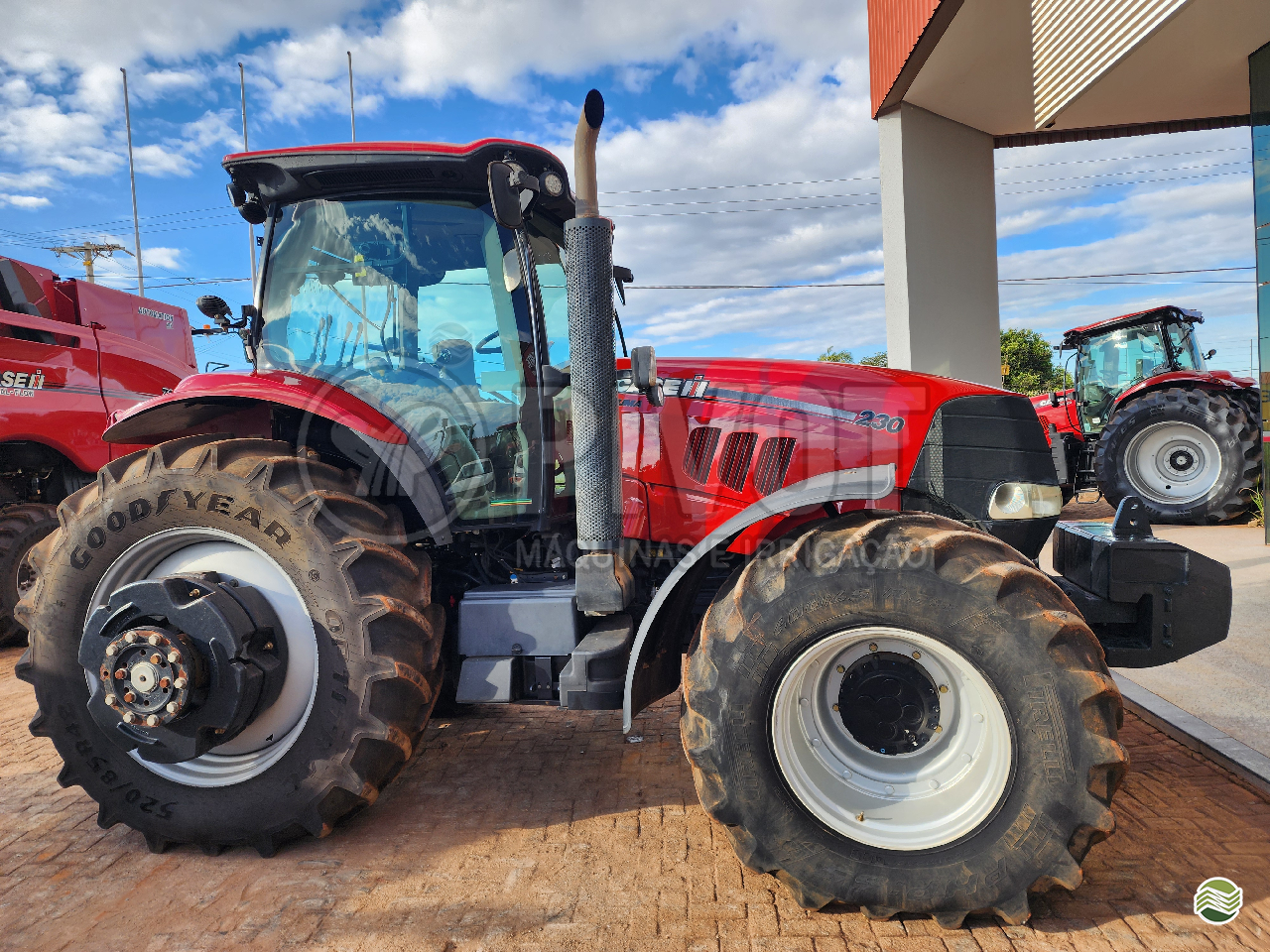 TRATOR CASE PUMA 230 Tração 4x4 Pivot Máquinas - Case  GOIANIA GOIAS GO