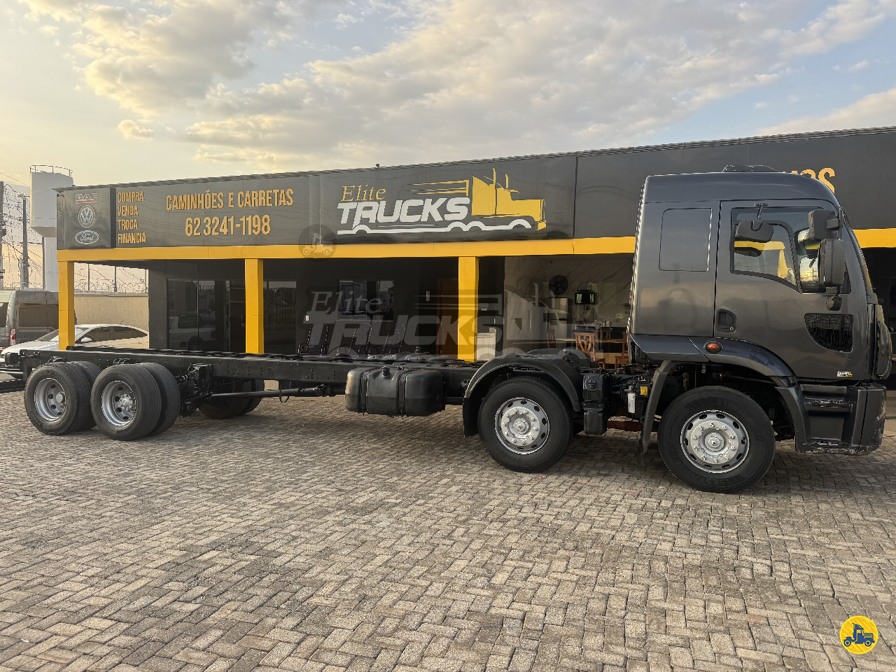CAMINHAO FORD CARGO 2429 Chassis BiTruck 8x2 Elite Trucks GOIANIA GOIAS GO