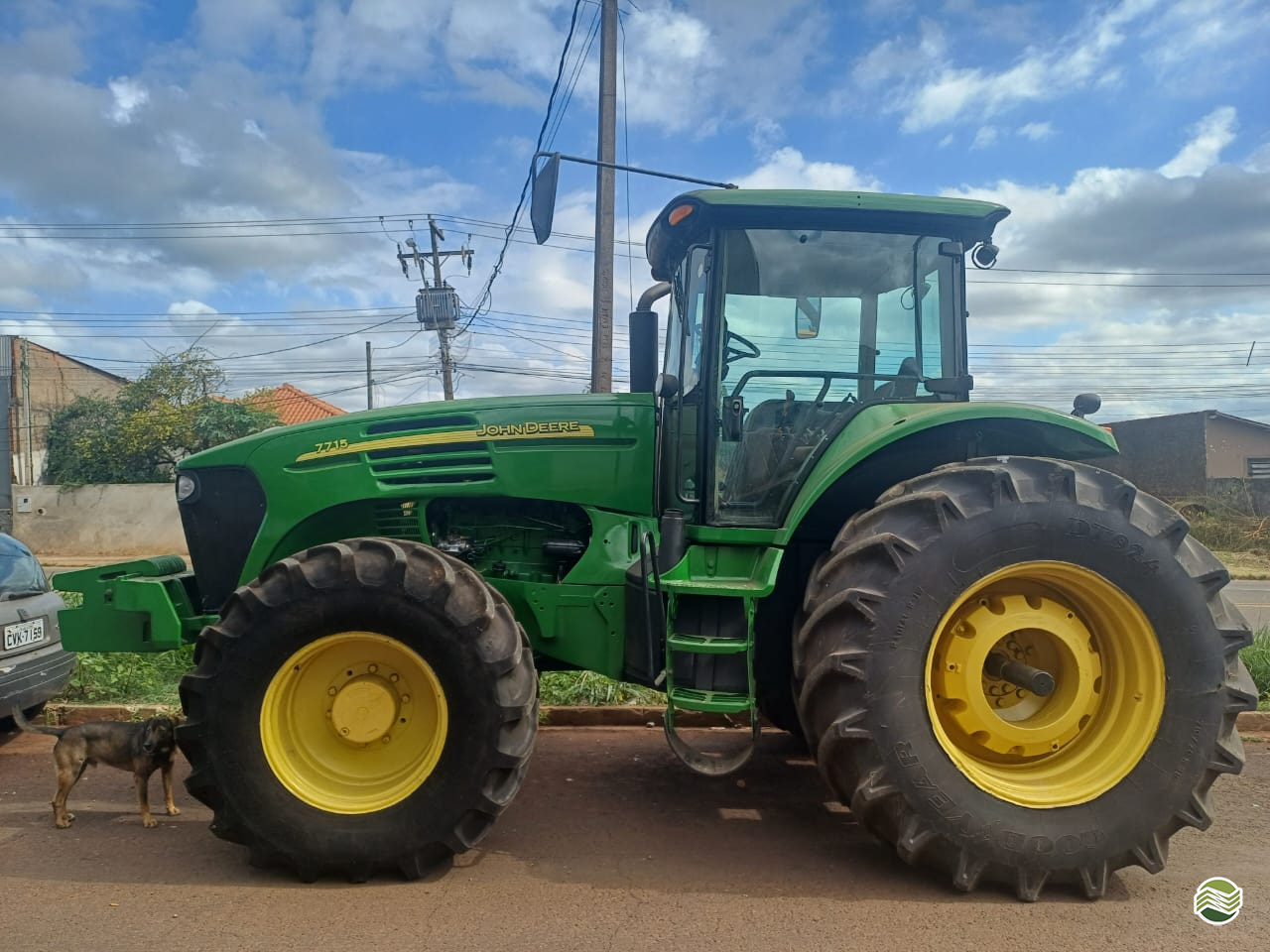 TRATOR JOHN DEERE JOHN DEERE 7715 Tração 4x4 Jatai Tratores JATAIZINHO PARANÁ PR