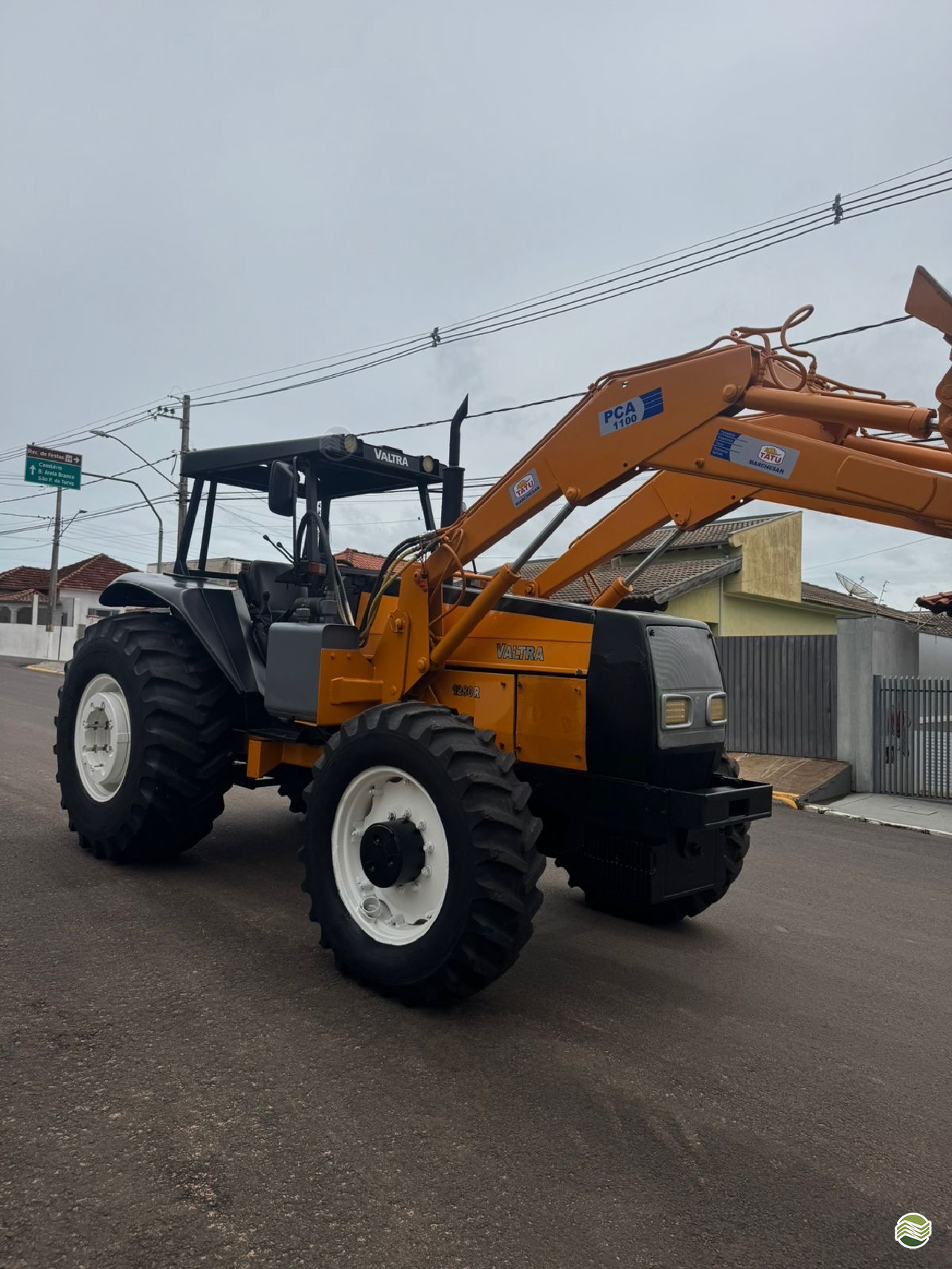 TRATOR VALTRA VALTRA 1280 Tração 4x4 Aliança Multimarcas Tratores UBIRAJARA SÃO PAULO SP