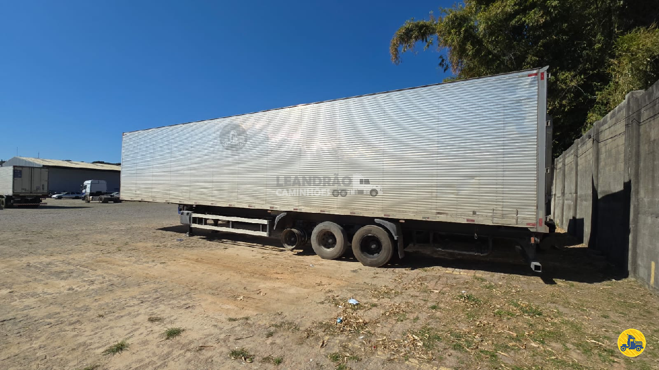 CARRETA SEMI-REBOQUE BAU FURGÃO Leandrão Caminhões JUNDIAI SÃO PAULO SP