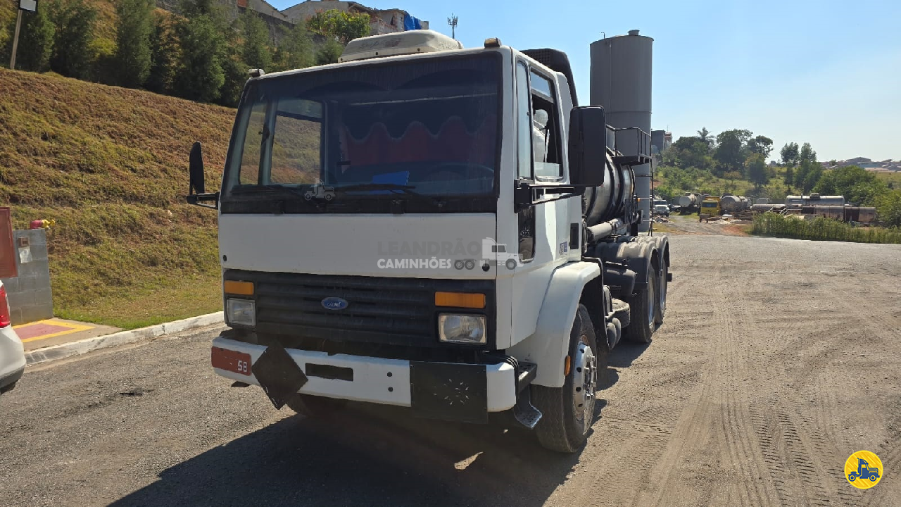 CAMINHAO FORD CARGO 1215 Chassis Truck 6x2 Leandrão Caminhões JUNDIAI SÃO PAULO SP