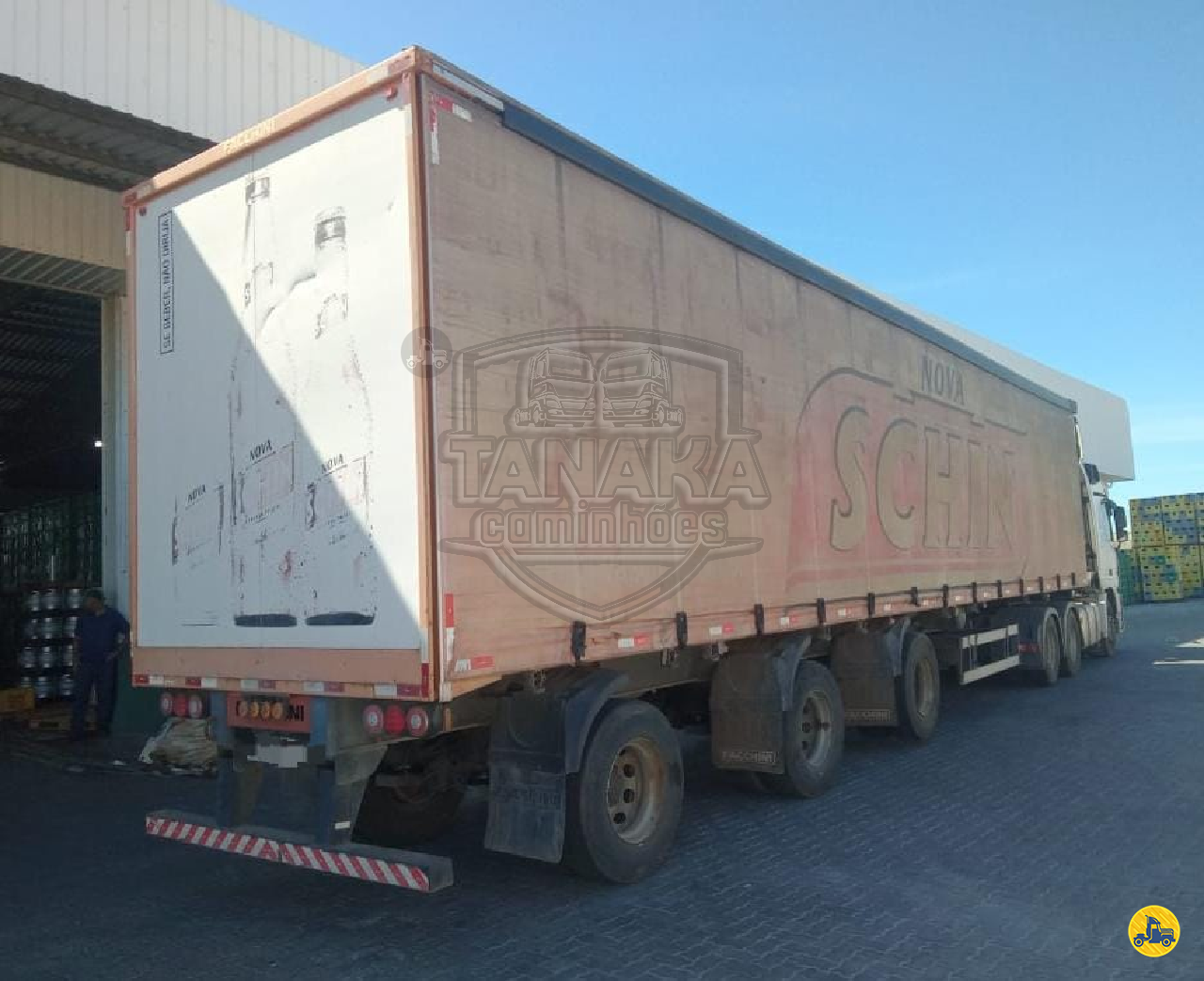 CARRETA SEMI-REBOQUE BAU SIDER Tanaka Caminhões MONTES CLAROS MINAS GERAIS MG