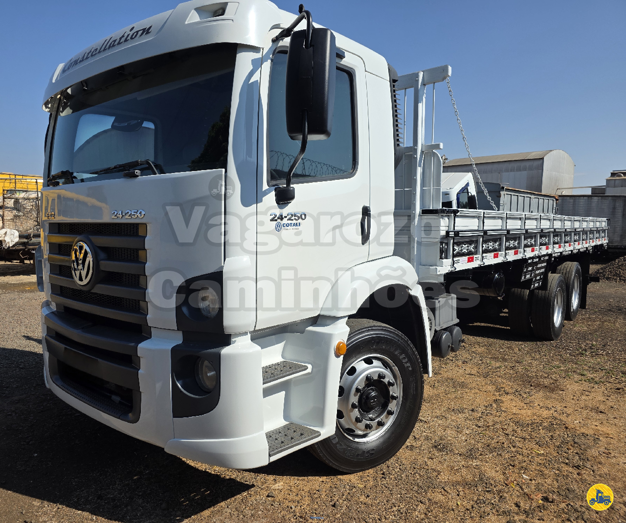 CAMINHAO VOLKSWAGEN VW 24250 Graneleiro Truck 6x2 Vagarozo Caminhões APUCARANA PARANÁ PR