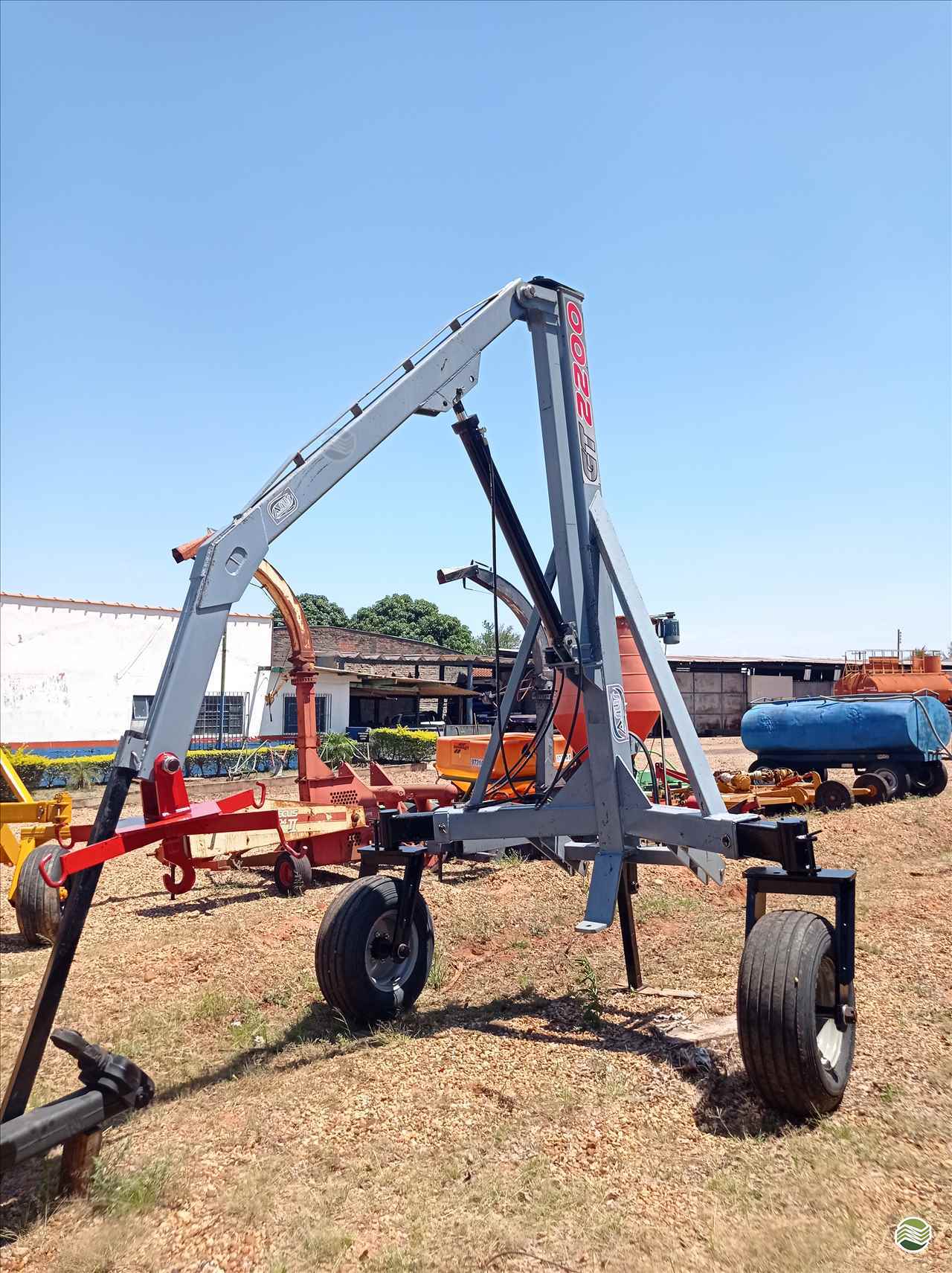 IMPLEMENTOS AGRICOLAS GUINCHO BIG BAG GUINCHO 2000 Kg Souza Neto Tratores e Implementos SAO MANUEL SÃO PAULO SP