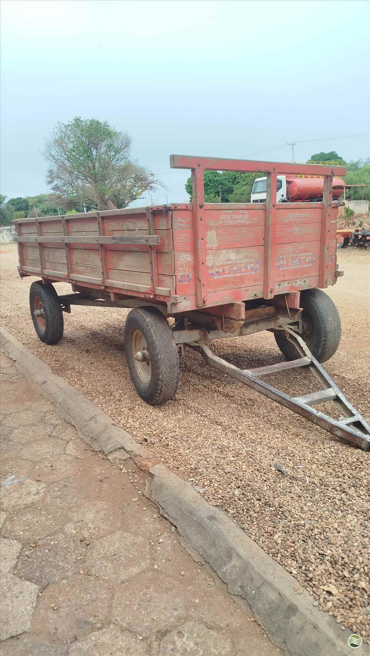IMPLEMENTOS AGRICOLAS CARRETA AGRÍCOLA CARRETA 4T Souza Neto Tratores e Implementos SAO MANUEL SÃO PAULO SP