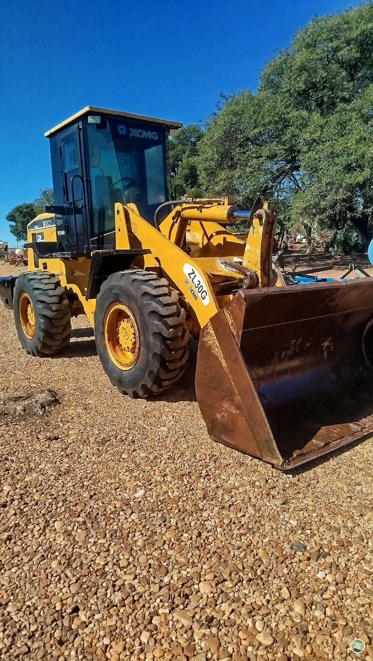 PA CARREGADEIRA XCMG ZL30G Souza Neto Tratores e Implementos SAO MANUEL SÃO PAULO SP