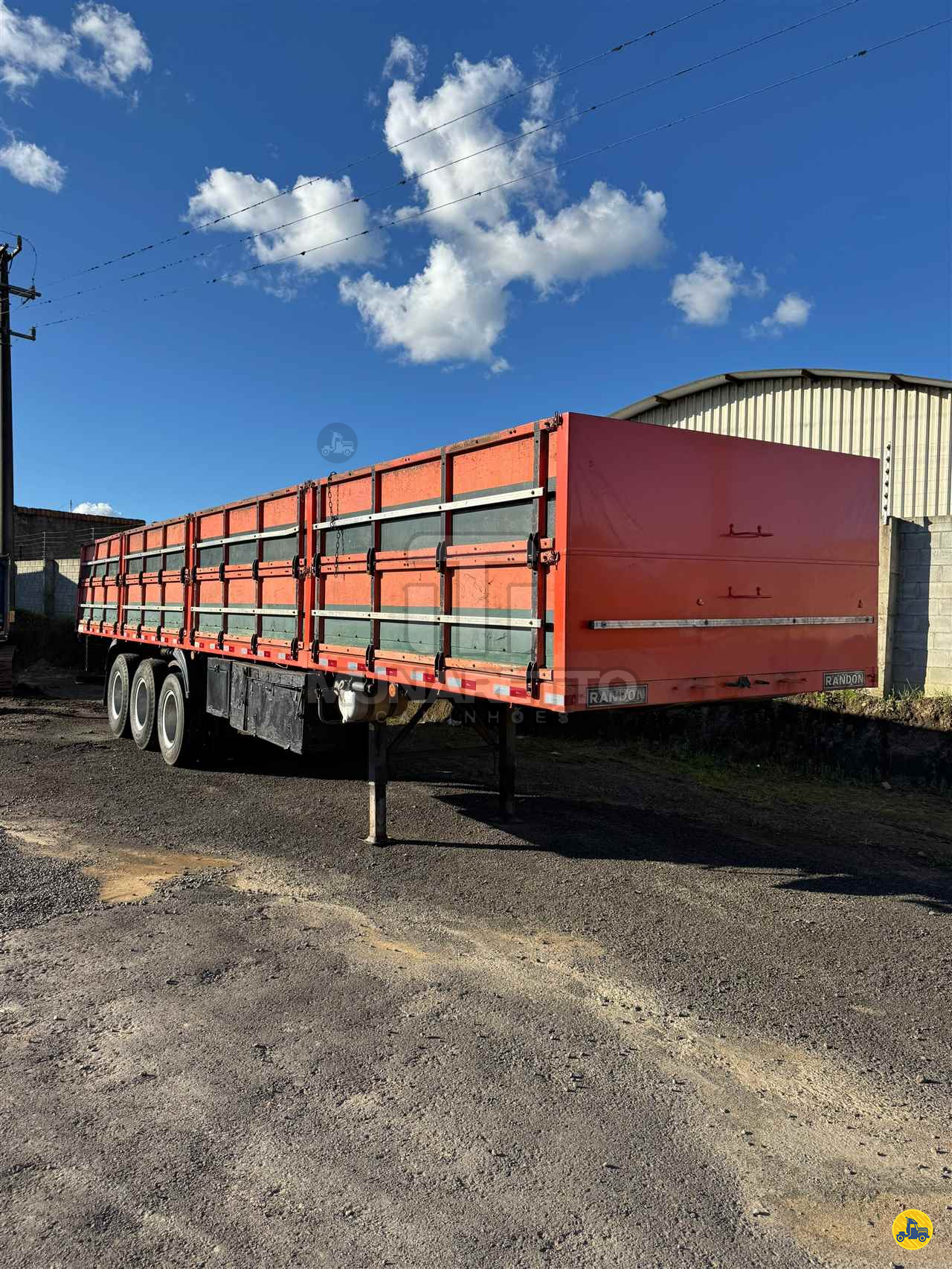 CARRETA SEMI-REBOQUE GRANELEIRO Munaretto Caminhões LAGES SANTA CATARINA SC