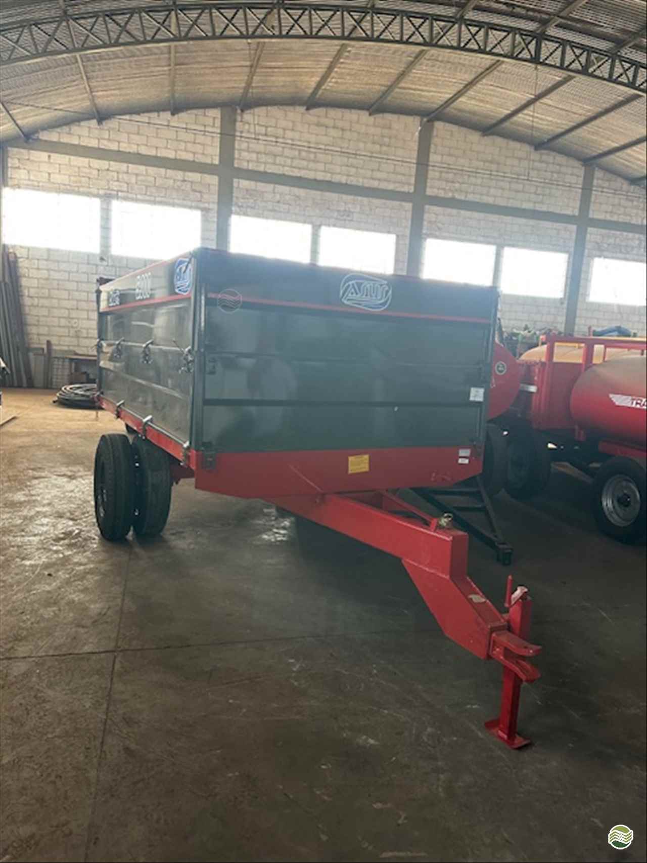 IMPLEMENTOS AGRICOLAS CARRETA AGRÍCOLA CARRETA BASCULANTE MZ Implementos e Peças JAU SÃO PAULO SP
