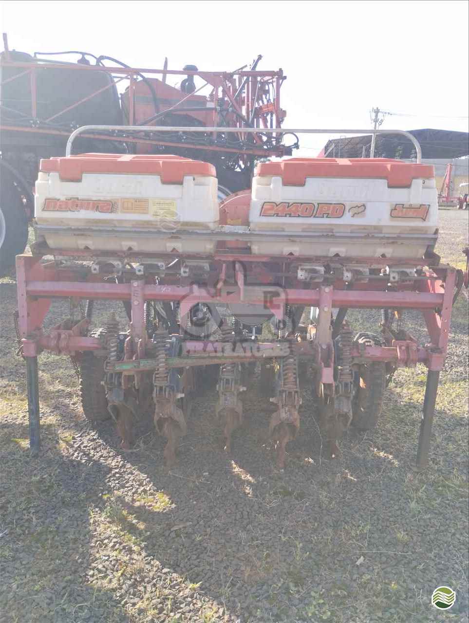 IMPLEMENTOS AGRICOLAS PLANTADEIRA PLANTADEIRA DE CENOURA Pira Tratores AVARE SÃO PAULO SP