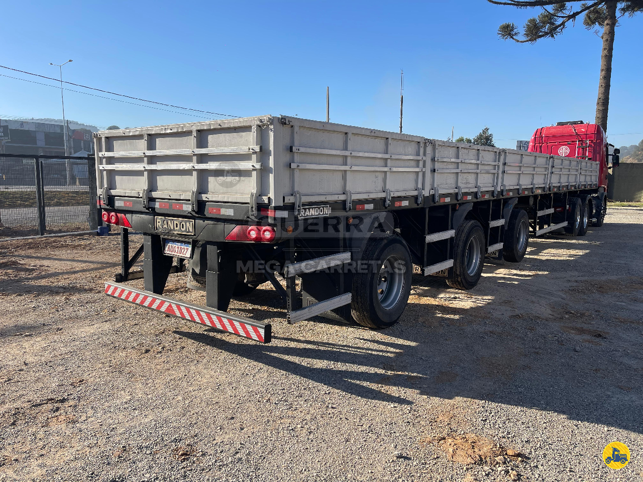 CARRETA SEMI-REBOQUE CARGA SECA Mega Carretas - Guerra ALMIRANTE TAMANDARE PARANÁ PR