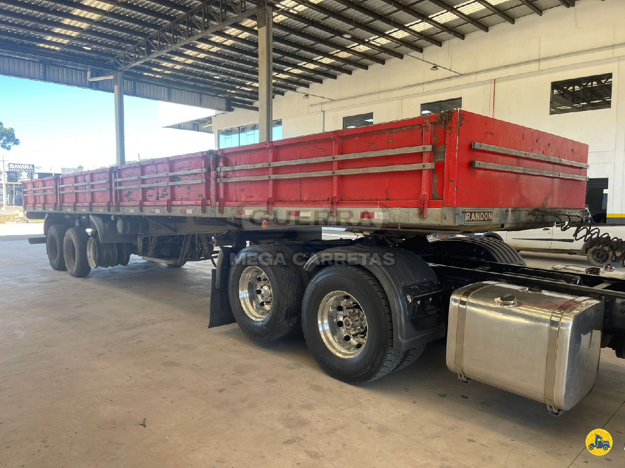 CARRETA SEMI-REBOQUE CARGA SECA Mega Carretas - Guerra ALMIRANTE TAMANDARE PARANÁ PR