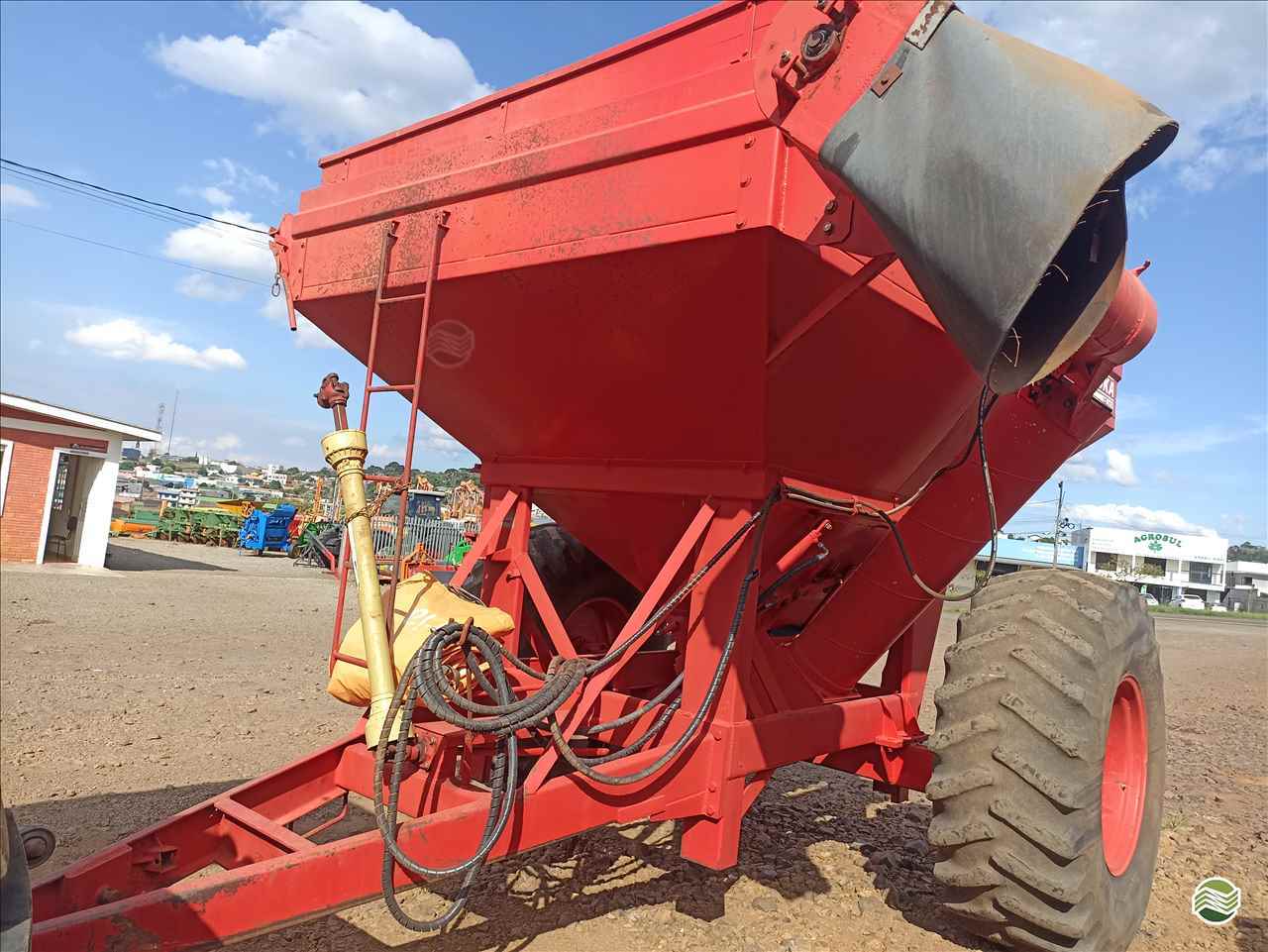IMPLEMENTOS AGRICOLAS CARRETA BAZUKA GRANELEIRA 12000 Verenka Implementos Agrícolas  TURVO PARANÁ PR