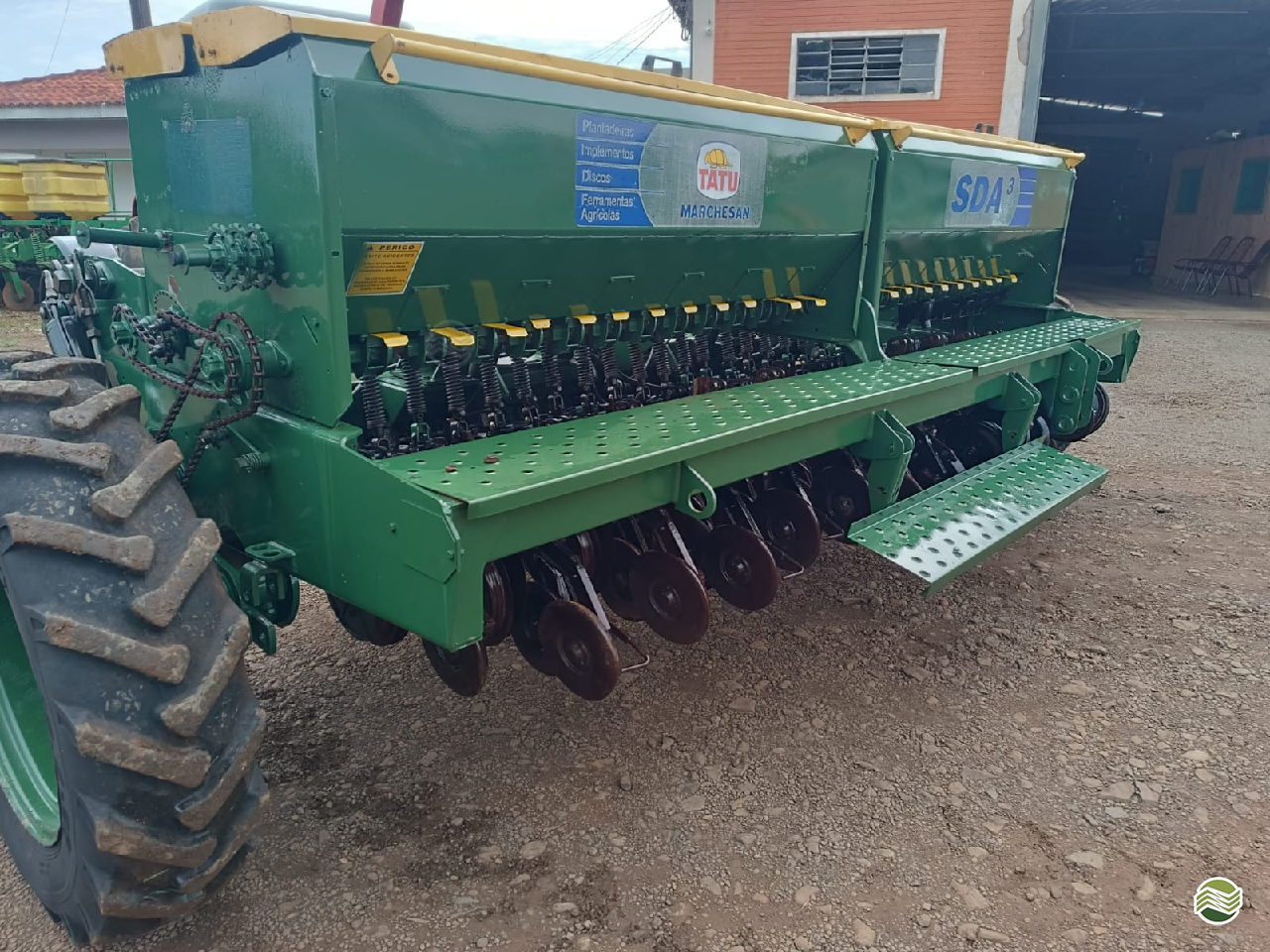 SEMEADEIRA TATU SDA3 Verenka Implementos Agrícolas  TURVO PARANÁ PR
