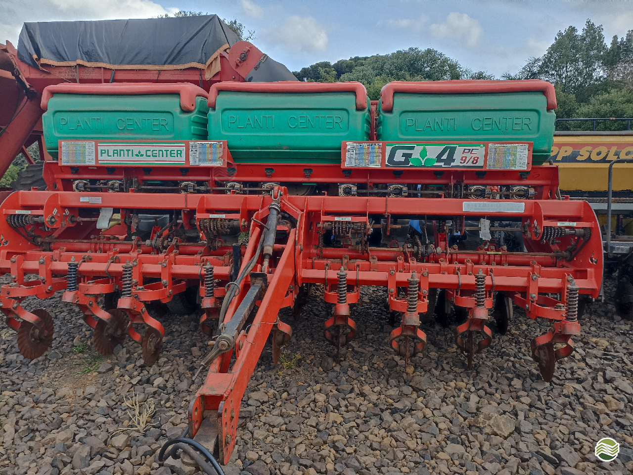 PLANTADEIRA PLANTI CENTER PREMIER G4 PC 9/8 Verenka Implementos Agrícolas  TURVO PARANÁ PR
