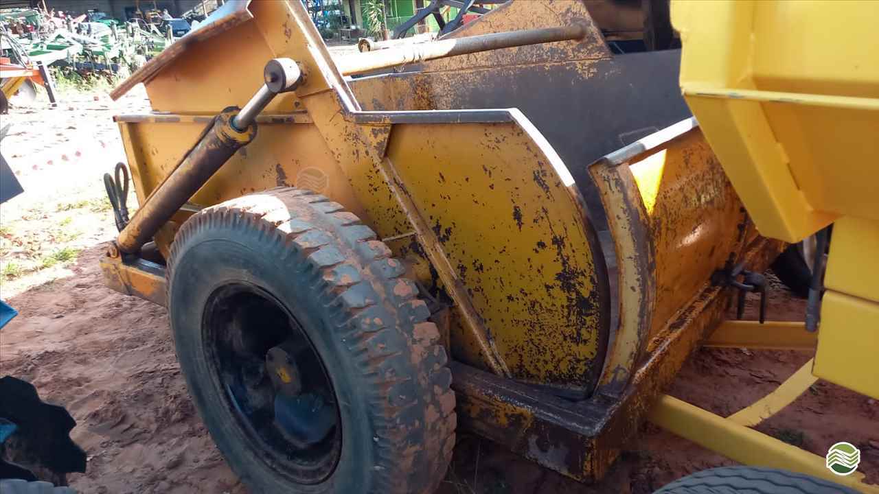 IMPLEMENTOS AGRICOLAS SCRAPER SCRAPER 3 METROS Tratorama Máquinas e Implementos UMUARAMA PARANÁ PR
