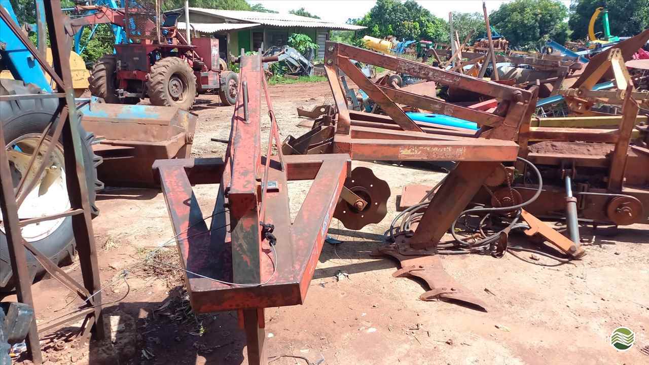 AFOFADOR DE MANDIOCA de Tratorama Máquinas e Implementos