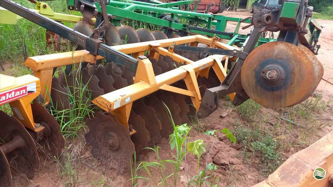 IMPLEMENTOS AGRICOLAS GRADE NIVELADORA NIVELADORA 36 DISCOS Tratorama Máquinas e Implementos UMUARAMA PARANÁ PR