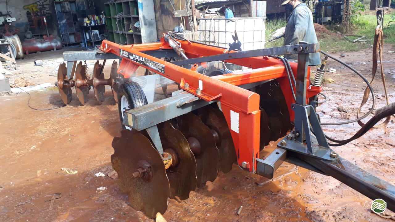 IMPLEMENTOS AGRICOLAS GRADE INTERMEDIÁRIA INTERMEDIÁRIA 20 DISCOS Tratorama Máquinas e Implementos UMUARAMA PARANÁ PR