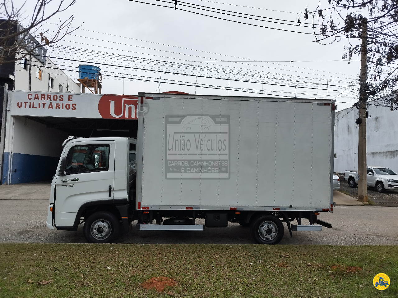 CAMINHAO VOLKSWAGEN DELIVERY EXPRESS Baú Furgão 3/4 4x2 União Veículos SOROCABA SÃO PAULO SP