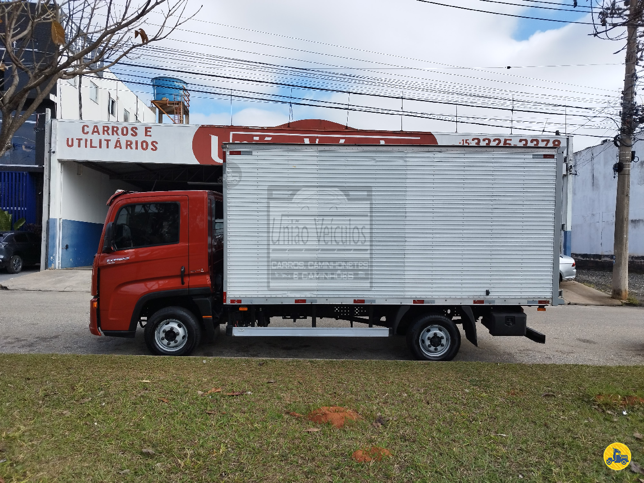 CAMINHAO VOLKSWAGEN DELIVERY EXPRESS Baú Furgão 3/4 4x2 União Veículos SOROCABA SÃO PAULO SP