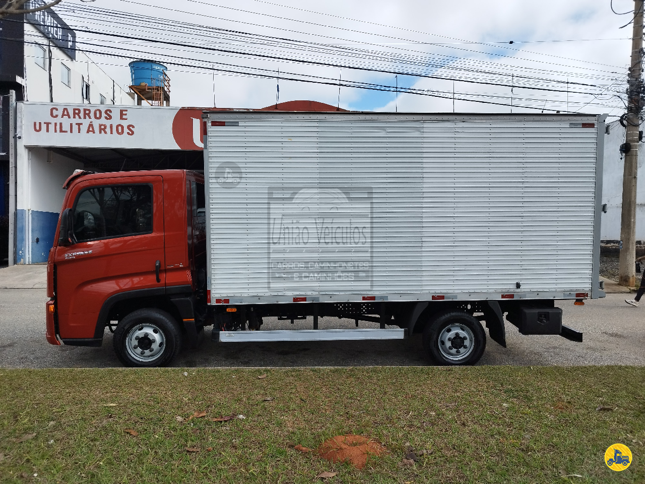 CAMINHAO VOLKSWAGEN DELIVERY EXPRESS Baú Furgão 3/4 4x2 União Veículos SOROCABA SÃO PAULO SP