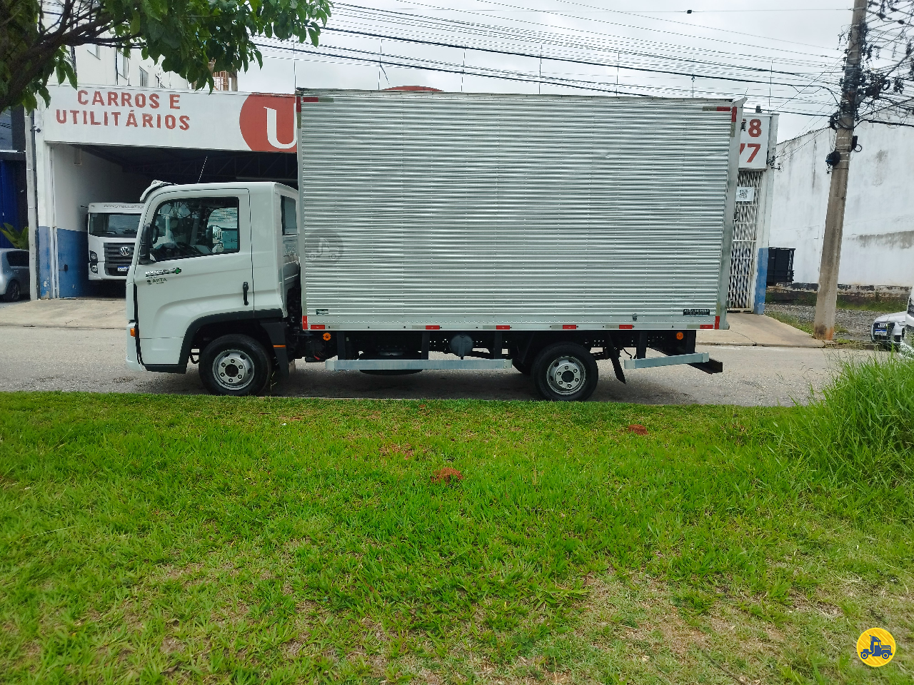 CAMINHAO VOLKSWAGEN DELIVERY EXPRESS Baú Furgão 3/4 4x2 União Veículos SOROCABA SÃO PAULO SP