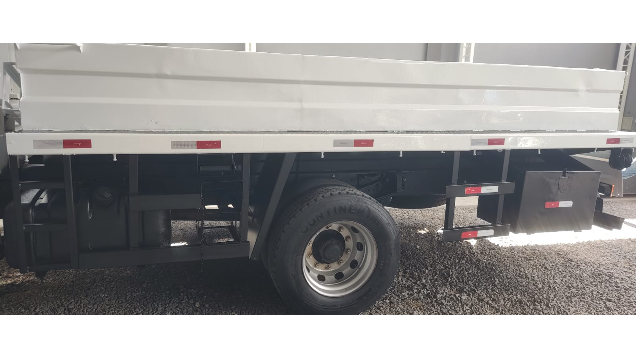 CARROCERIA SOBRE CHASSI  TOCO CARGA SECA Carvalho Transportes SAO JOSE DOS CAMPOS SÃO PAULO SP