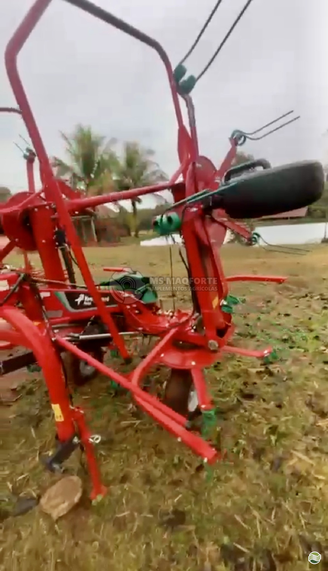 IMPLEMENTOS AGRICOLAS ENFARDADEIRA CONJUNTO DE FENAÇÃO MS Maqforte Implementos Agrícolas NOVA ANDRADINA MATO GROSSO DO SUL MS