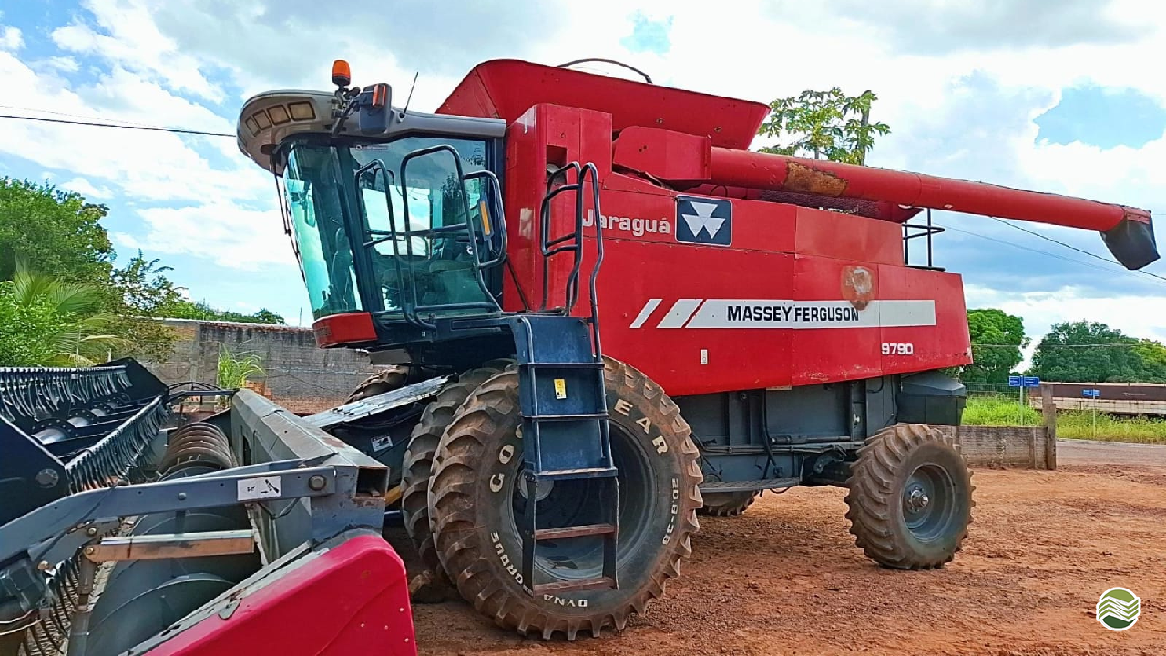 COLHEITADEIRA MASSEY FERGUSON MF 9690 Ademar Heep Máquinas MARACAJU MATO GROSSO DO SUL MS
